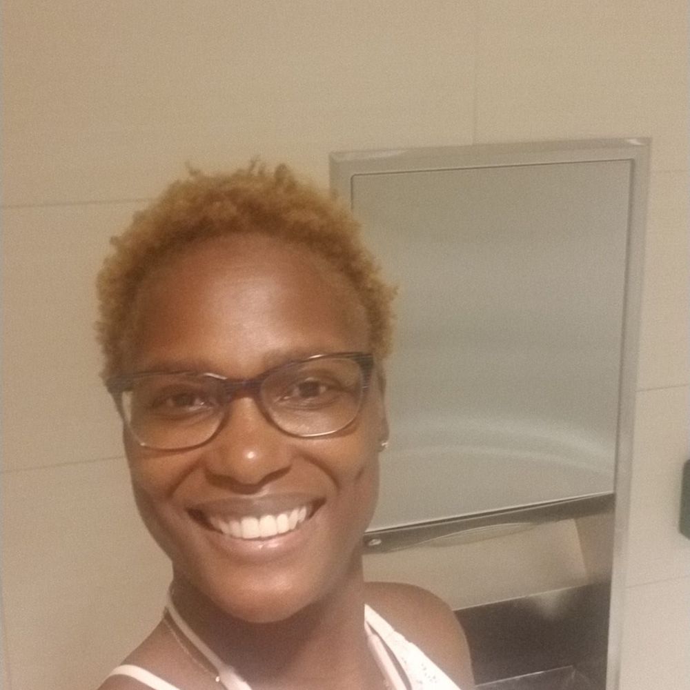 Meet your Posher, Vickie